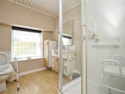 Family Shower Room
